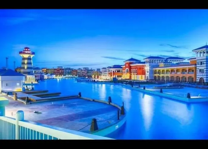 Pool View Furnished In Porto Apartment *