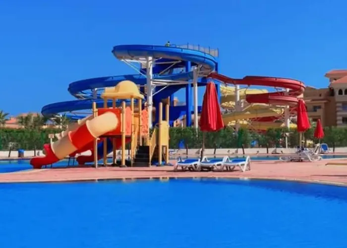 Pool View Furnished In Porto Apartment *